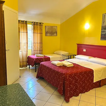 Fanti Rooms